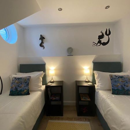 Starboard Side Brixham - Ideal Seaside Getaway With Parking ภายนอก รูปภาพ