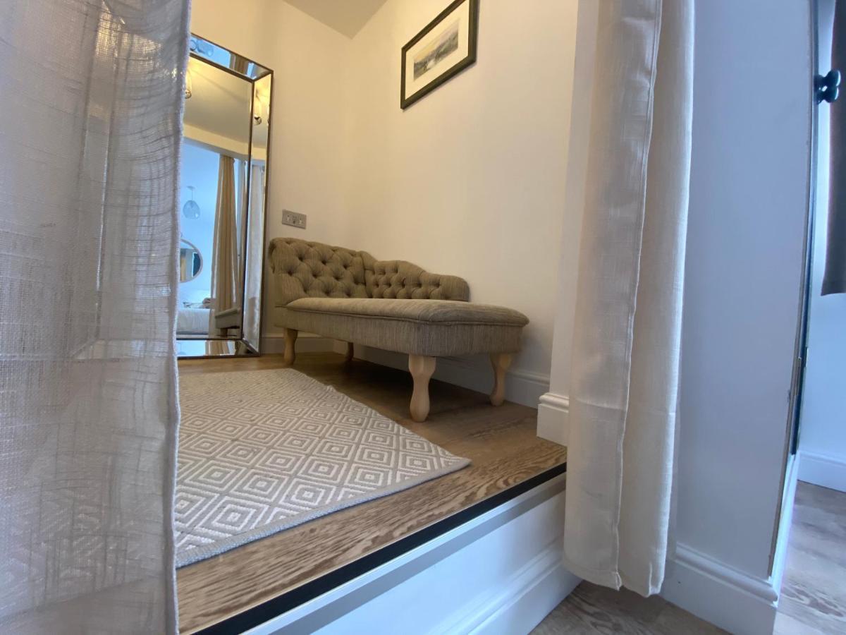 Starboard Side Brixham - Ideal Seaside Getaway With Parking ภายนอก รูปภาพ