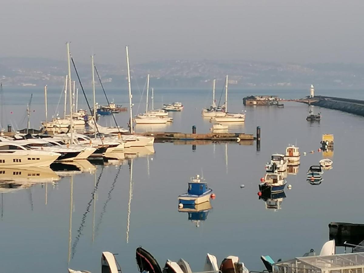 Starboard Side Brixham - Ideal Seaside Getaway With Parking ภายนอก รูปภาพ
